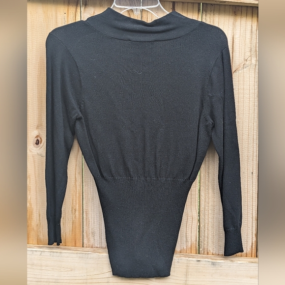 V Neck Ideology Long Sleeve Sweater - Picture 3 of 4
